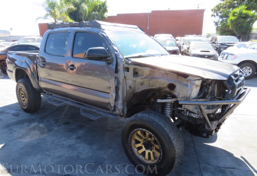 2012 Toyota Tacoma - Image 2