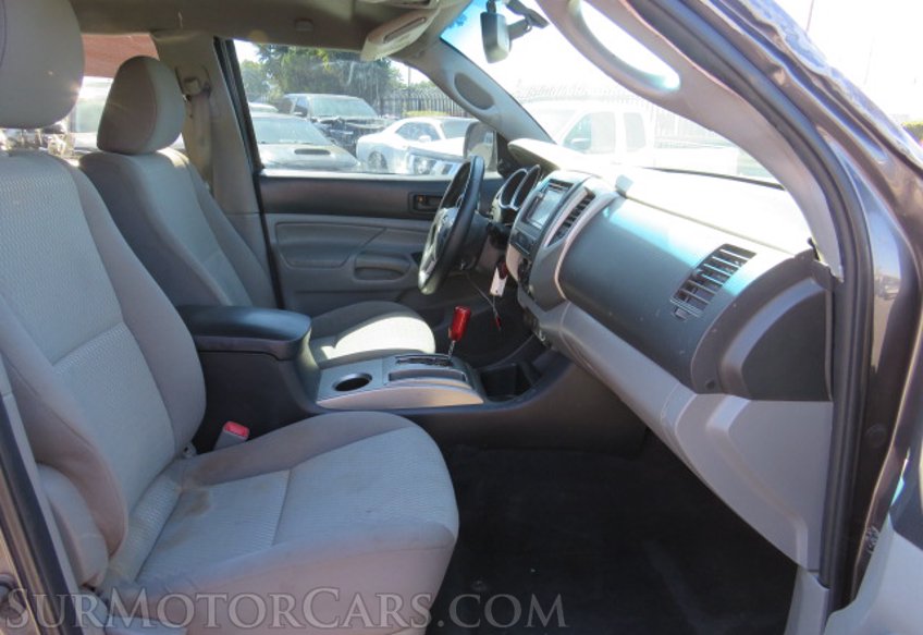 2012 Toyota Tacoma - Image 30