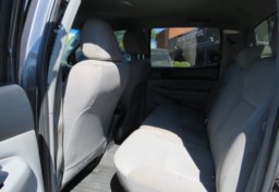 2012 Toyota Tacoma - Image 31