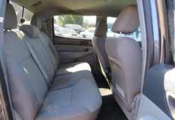 2012 Toyota Tacoma - Image 32