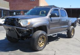 2012 Toyota Tacoma - Image 3