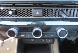 2022 Honda Civic Sedan - Image 31