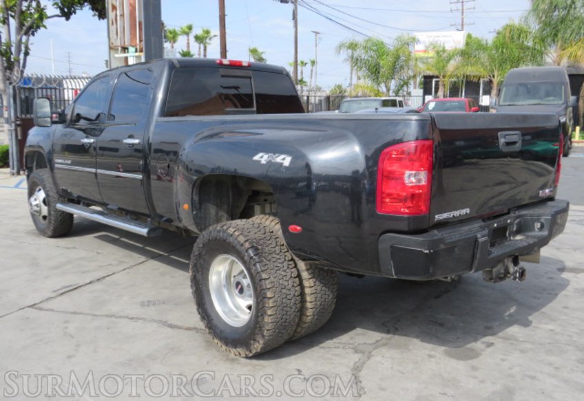 2013 GMC Sierra 3500HD - Image 9