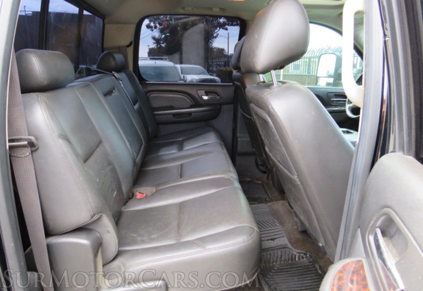 2013 GMC Sierra 3500HD - Image 33