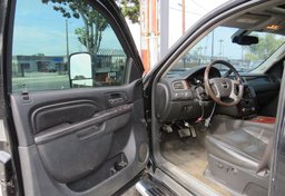 2013 GMC Sierra 3500HD - Image 24