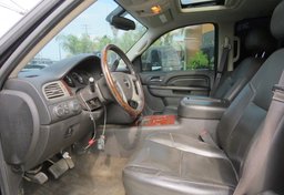 2013 GMC Sierra 3500HD - Image 30