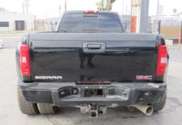 2013 GMC Sierra 3500HD - Image 12