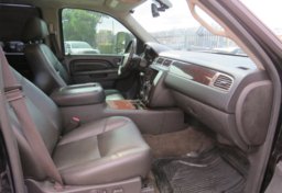 2013 GMC Sierra 3500HD - Image 31