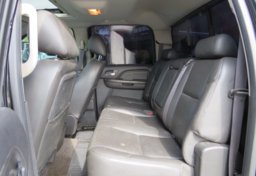 2013 GMC Sierra 3500HD - Image 34