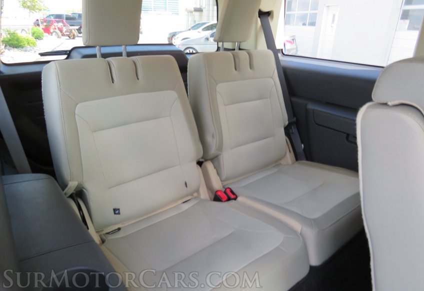 2017 Ford Flex - Image 28