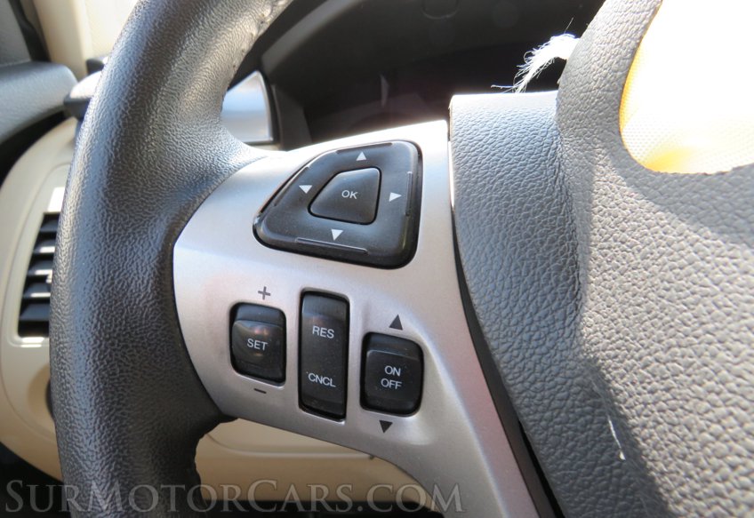 2017 Ford Flex - Image 33