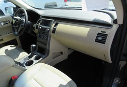 2017 Ford Flex - Image 19