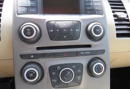 2017 Ford Flex - Image 36