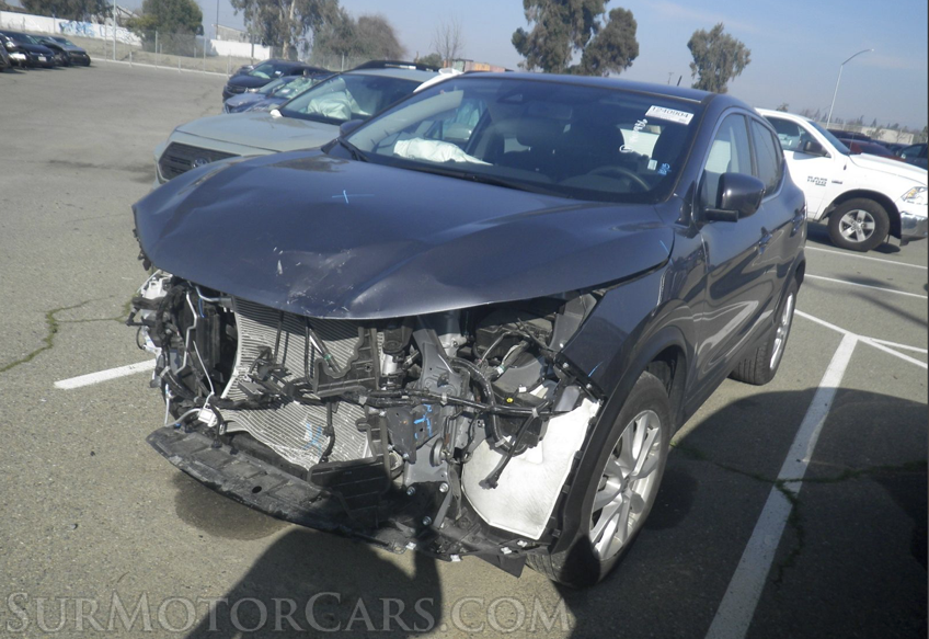 2021 Nissan Rogue Sport - Image 2