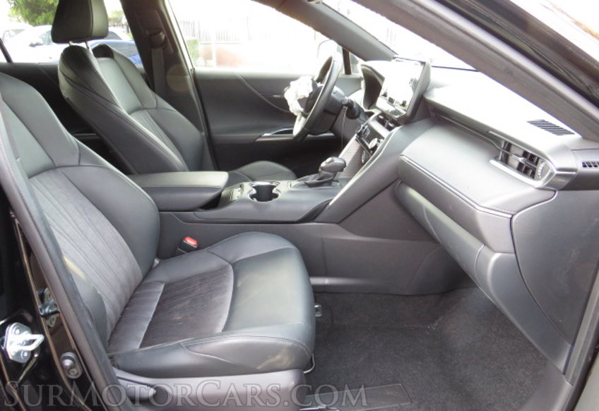 2021 Toyota Venza - Image 23