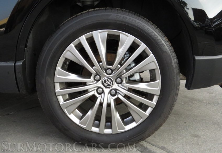 2021 Toyota Venza - Image 11