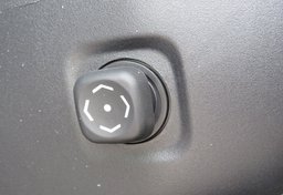 2021 Toyota Venza - Image 48