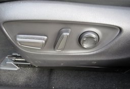 2021 Toyota Venza - Image 49