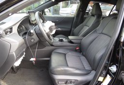 2021 Toyota Venza - Image 24