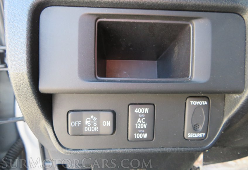 2016 Toyota Tacoma - Image 28