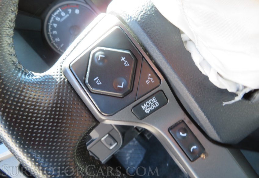2016 Toyota Tacoma - Image 25