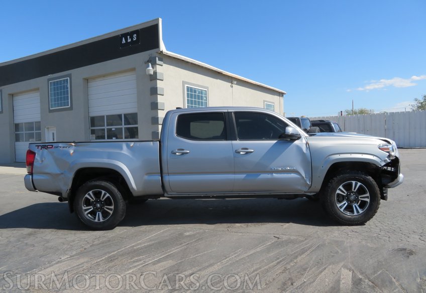 2016 Toyota Tacoma - Image 10