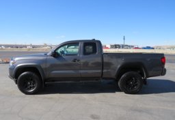 2019 Toyota Tacoma 2WD - Image 10