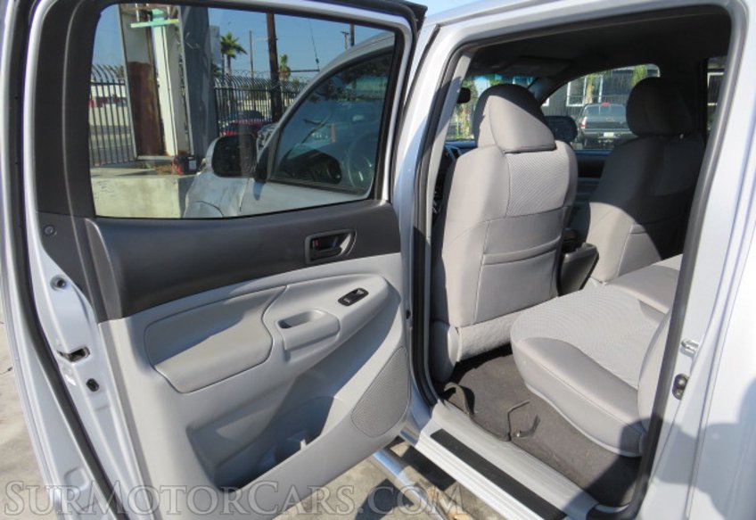 2012 Toyota Tacoma - Image 30