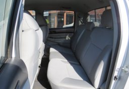 2012 Toyota Tacoma - Image 32