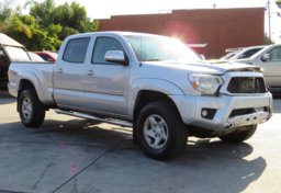 2012 Toyota Tacoma - Image 3