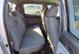 2012 Toyota Tacoma - Image 38