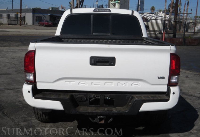 2016 Toyota Tacoma - Image 12