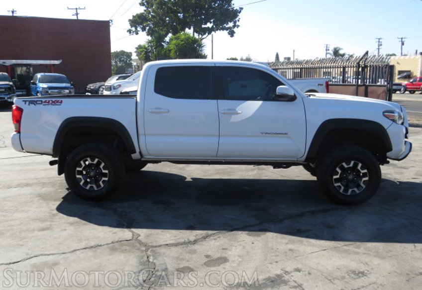 2016 Toyota Tacoma - Image 9