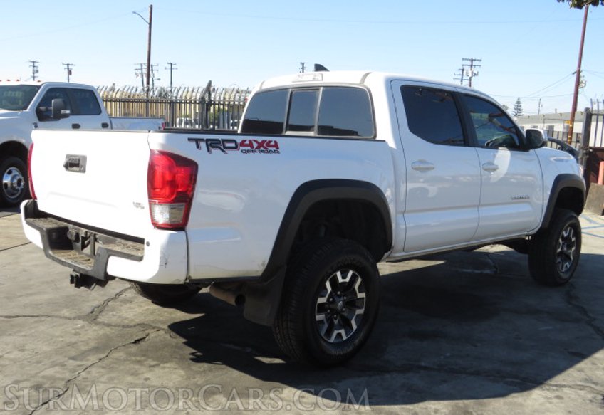 2016 Toyota Tacoma - Image 5