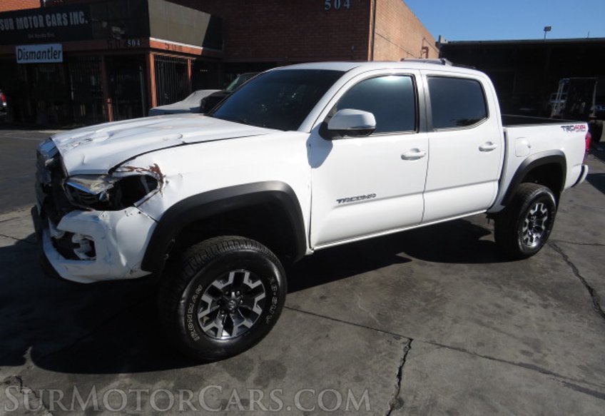 2016 Toyota Tacoma - Image 2