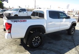 2016 Toyota Tacoma - Image 7