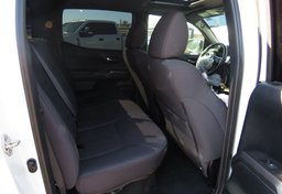 2016 Toyota Tacoma - Image 31