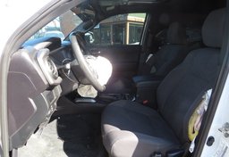 2016 Toyota Tacoma - Image 25