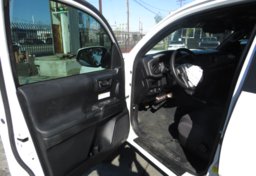 2016 Toyota Tacoma - Image 21