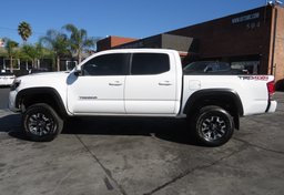 2016 Toyota Tacoma - Image 10