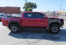 2017 Toyota Tacoma - Image 6
