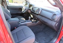 2017 Toyota Tacoma - Image 29