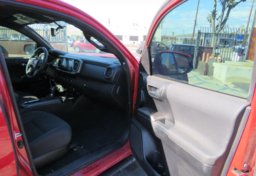 2017 Toyota Tacoma - Image 23