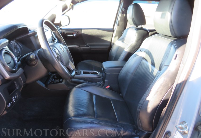 2019 Toyota Tacoma 4WD - Image 33