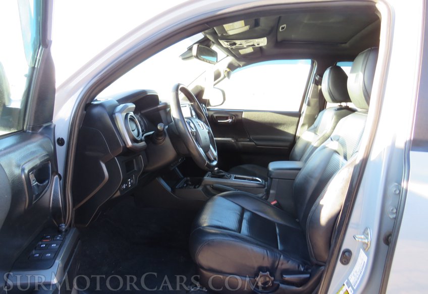 2019 Toyota Tacoma 4WD - Image 38