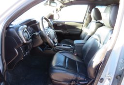 2019 Toyota Tacoma 4WD - Image 37