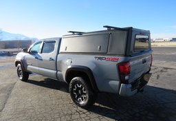 2019 Toyota Tacoma 4WD - Image 7