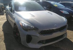 2019 Kia Stinger - Image 2