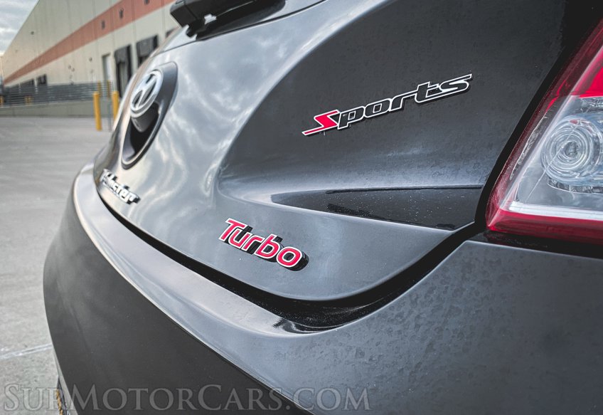 2016 Hyundai Veloster - Image 17