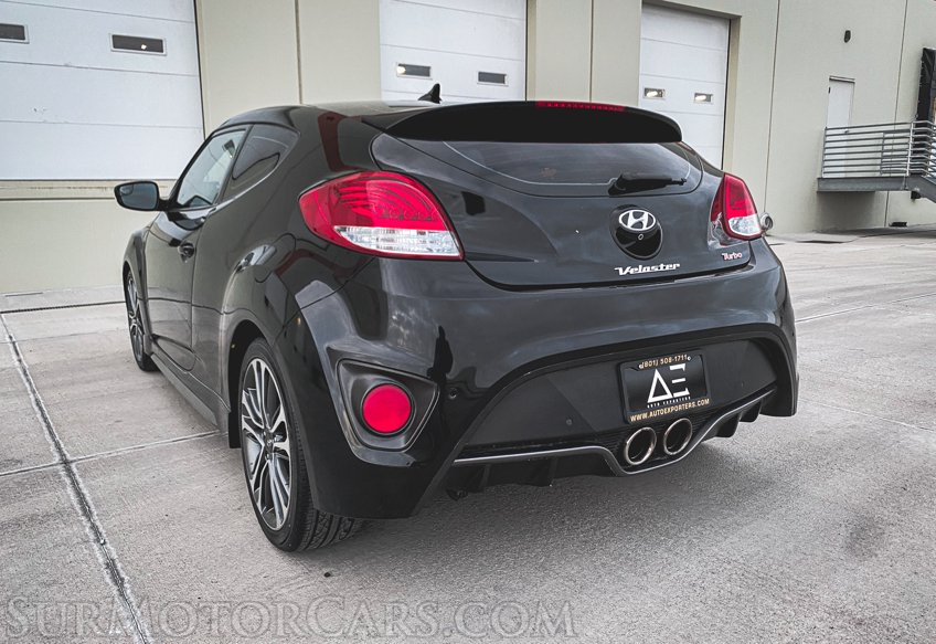 2016 Hyundai Veloster - Image 15